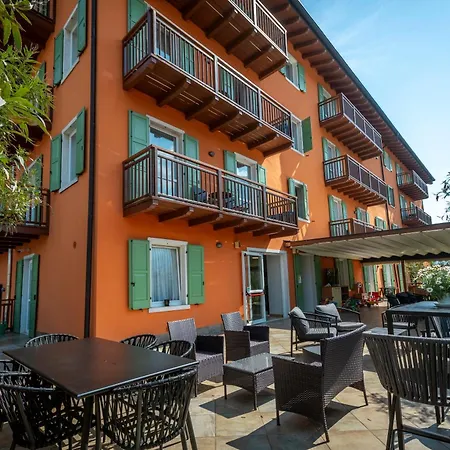 Filanda Aparthotel 3*